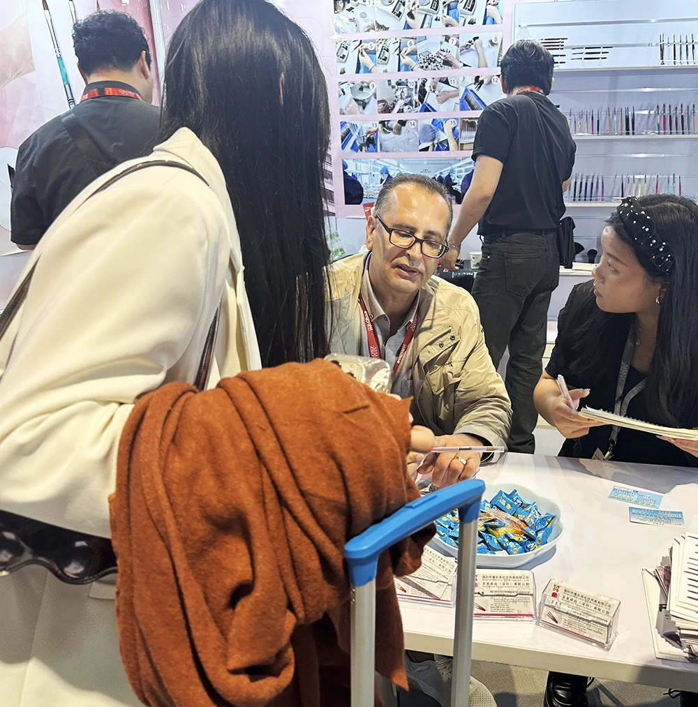Cosmoprof HK 2024, upoznao je mnoge četkice za nokte stare i nove freinds.